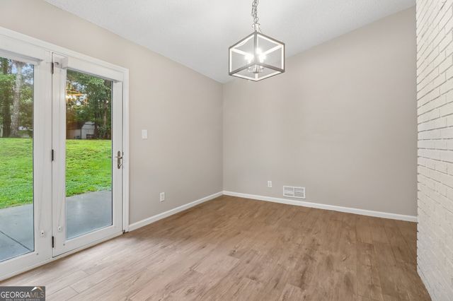 923 Bay Berry Lane, Lawrenceville, GA 30043