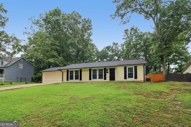 923 Bay Berry Lane, Lawrenceville, GA 30043