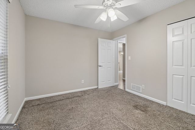923 Bay Berry Lane, Lawrenceville, GA 30043