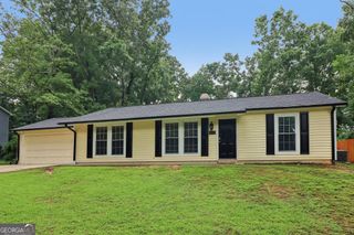 923 Bay Berry Lane, Lawrenceville, GA 30043