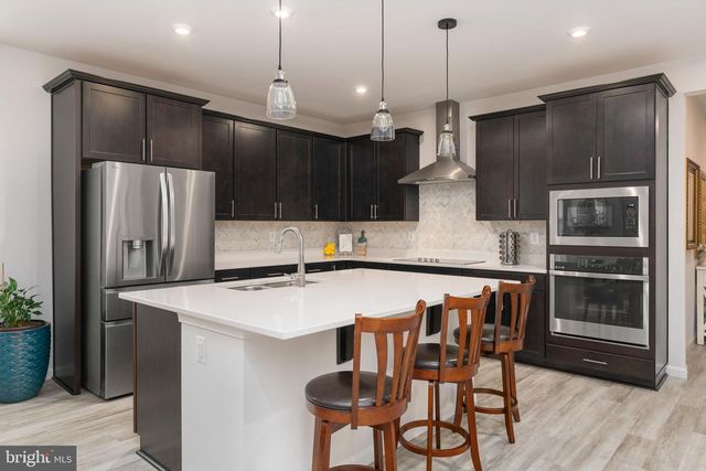 6306 BOBCAT LN, King George, VA 22485