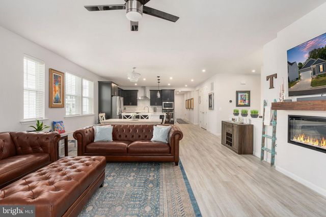 6306 BOBCAT LN, King George, VA 22485