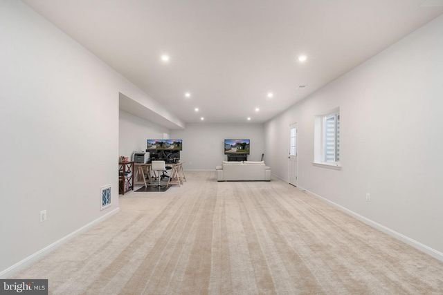 6306 BOBCAT LN, King George, VA 22485