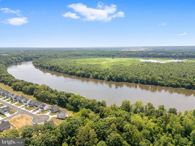 6306 BOBCAT LN, King George, VA 22485