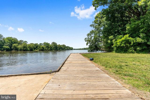 6306 BOBCAT LN, King George, VA 22485
