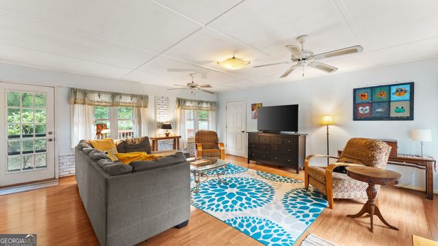 4152 Laynewood Circle, Tucker, GA 30084