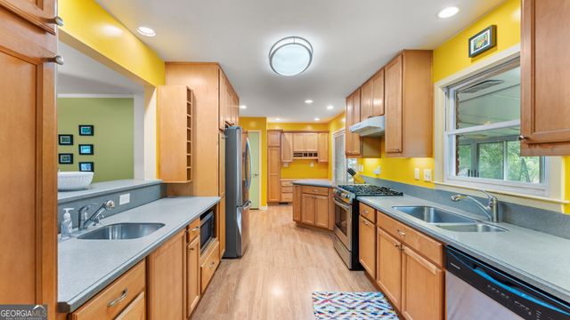4152 Laynewood Circle, Tucker, GA 30084