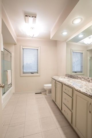 6157 Inverurie Drive E, Dublin, OH 43017
