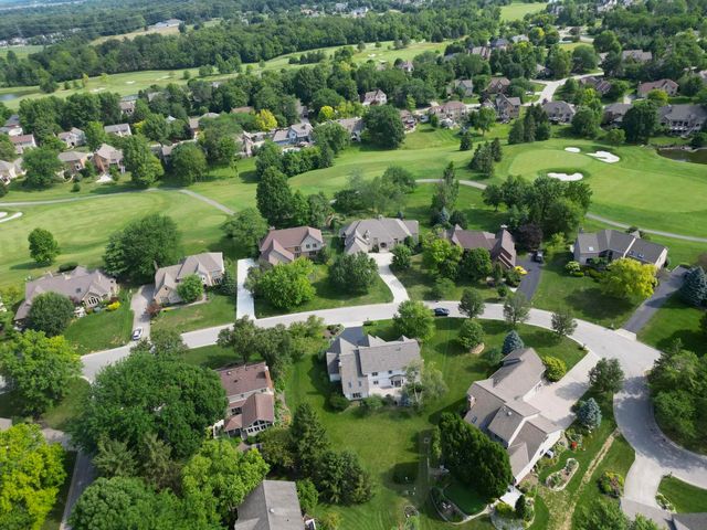 6157 Inverurie Drive E, Dublin, OH 43017