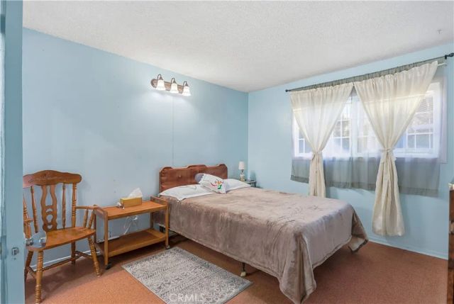 11474 Gladstone, Sylmar, CA 91342