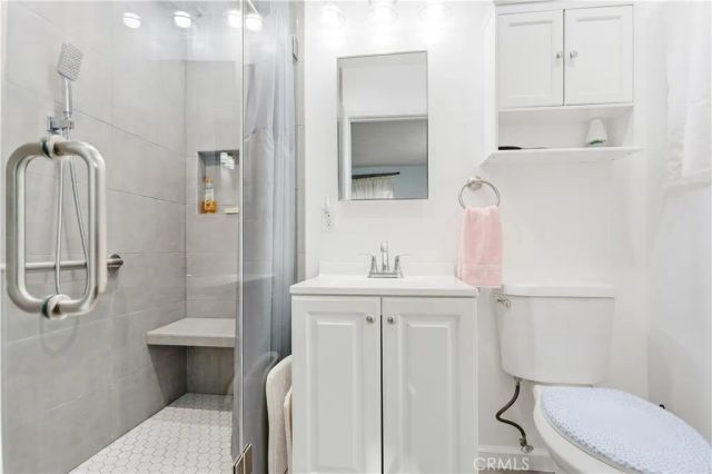 11474 Gladstone, Sylmar, CA 91342