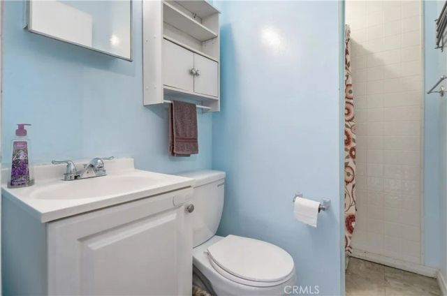 11474 Gladstone, Sylmar, CA 91342