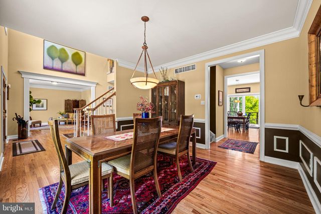 734 CORNELIA PL, Philadelphia, PA 19118
