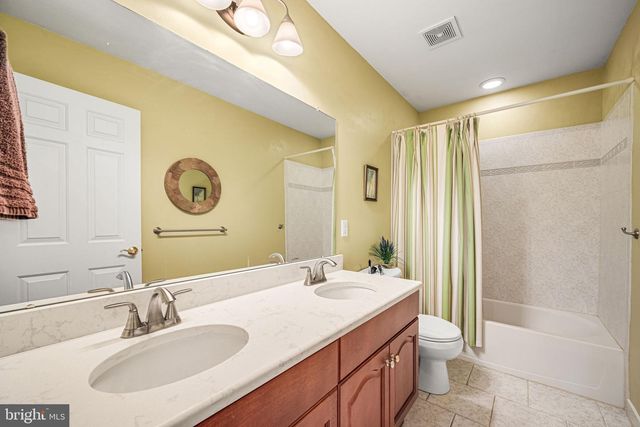 734 CORNELIA PL, Philadelphia, PA 19118