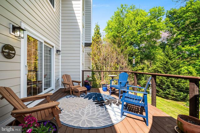 734 CORNELIA PL, Philadelphia, PA 19118