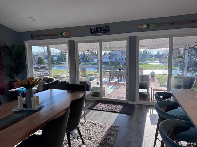 310 Pine Tree Road, Lake Orion, MI 48362