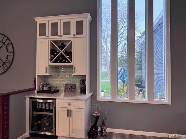 310 Pine Tree Road, Lake Orion, MI 48362