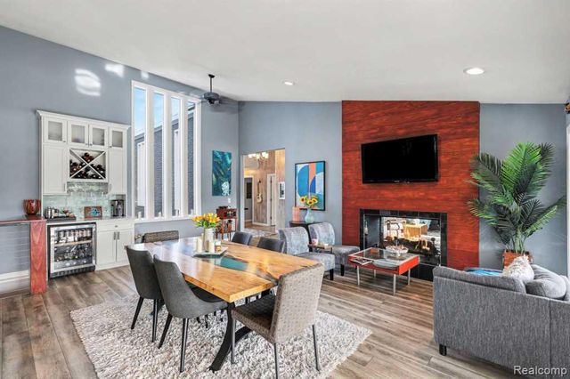 310 Pine Tree Road, Lake Orion, MI 48362