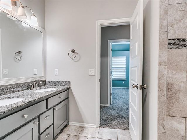 708 Redvine Road, Yukon, OK 73099