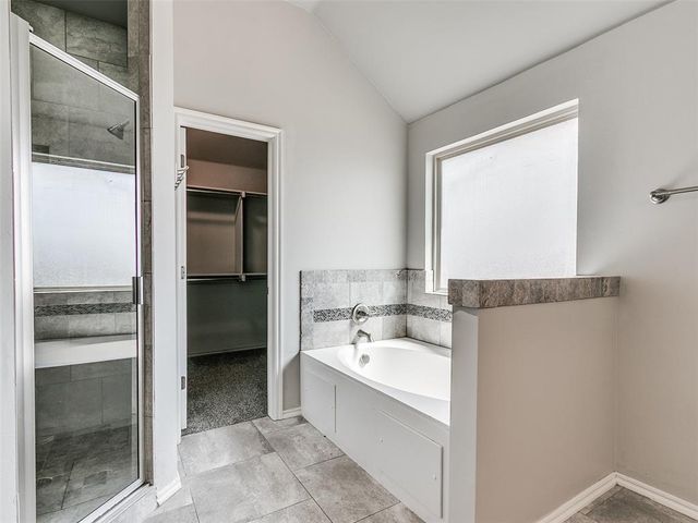 708 Redvine Road, Yukon, OK 73099