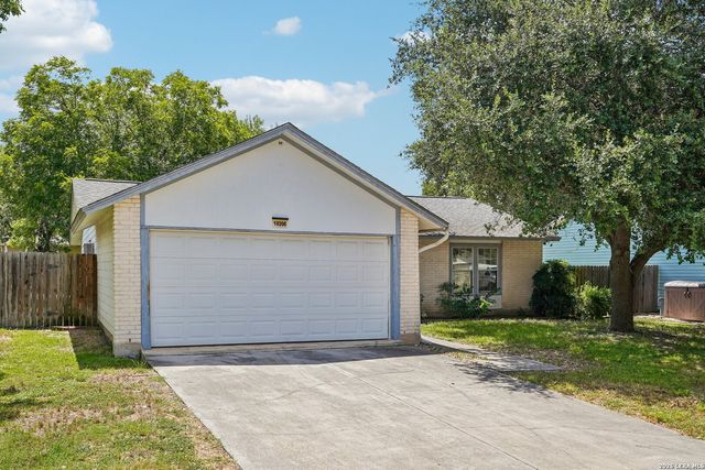 10208 Flatland Trail, Converse, TX 78109