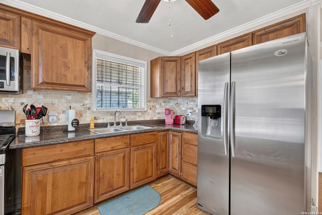 115 CARMEN PL, San Antonio, TX 78207
