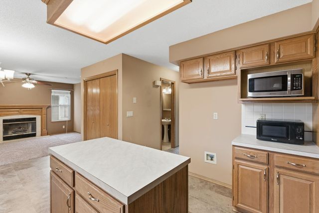 2720 N Beacon Hill, Wichita, KS 67220
