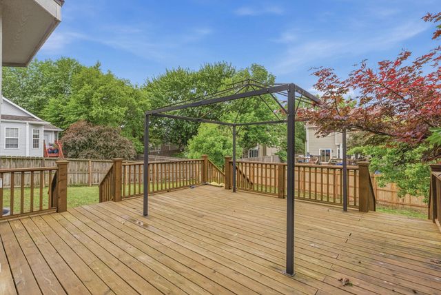 2720 N Beacon Hill, Wichita, KS 67220