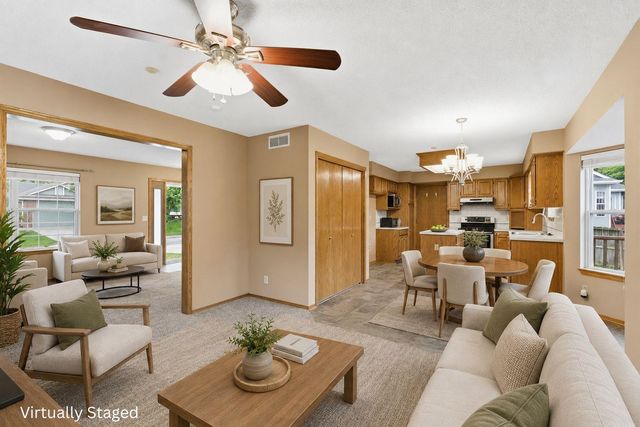 2720 N Beacon Hill, Wichita, KS 67220