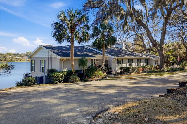 3105 S LAKESHORE COURT, Eustis, FL 32726