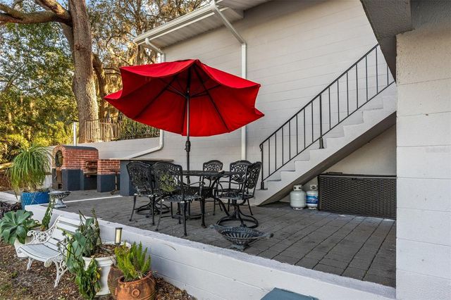 3105 S LAKESHORE COURT, Eustis, FL 32726