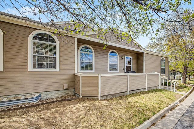 5868 W Asbury Place, Lakewood, CO 80227