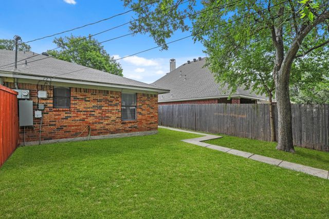 8519 Holly Street, Frisco, TX 75034