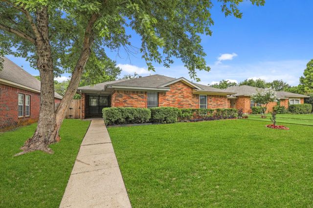 8519 Holly Street, Frisco, TX 75034