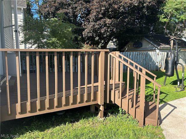 3961 E 53rd Street, Newburgh Heights, OH 44105