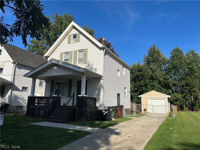 3961 E 53rd Street, Newburgh Heights, OH 44105