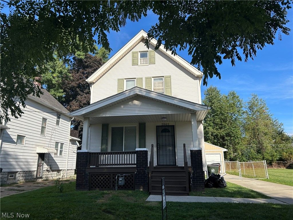 3961 E 53rd Street, Newburgh Heights, OH 44105