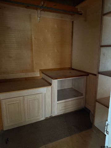 13089 W FM 16, Lindale, TX 75771