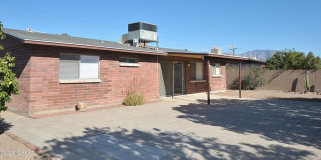 3777 W Horizon Hills Drive, Tucson, AZ 85741
