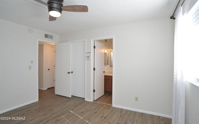 3777 W Horizon Hills Drive, Tucson, AZ 85741