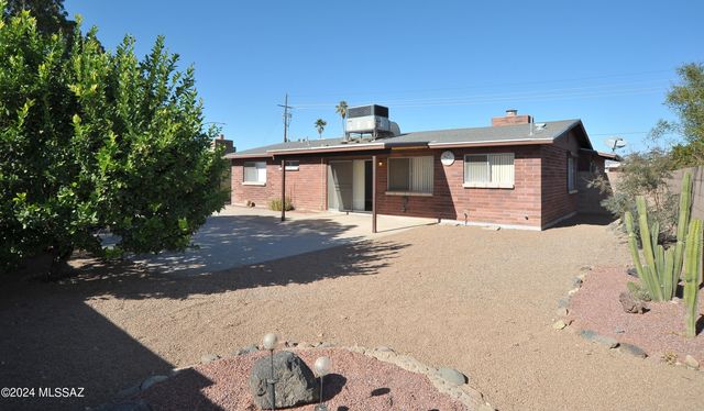 3777 W Horizon Hills Drive, Tucson, AZ 85741