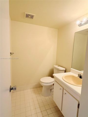 850 SW 133rd Ter 416B, Pembroke Pines, FL 33027