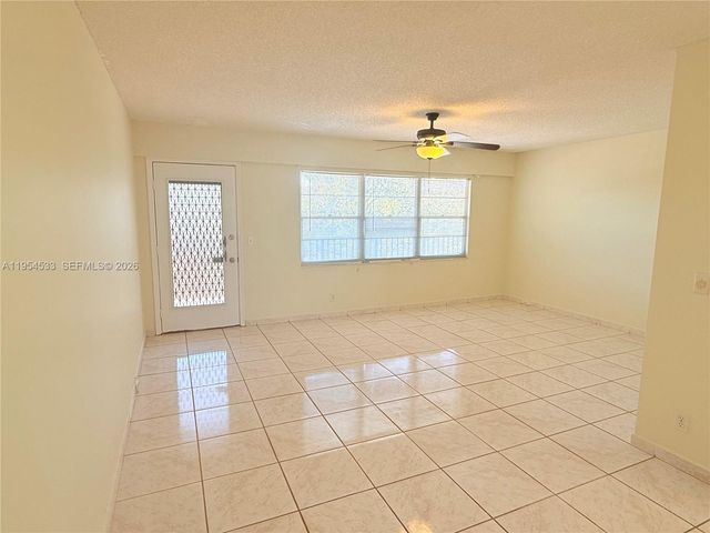 850 SW 133rd Ter 416B, Pembroke Pines, FL 33027