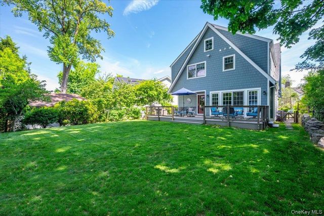 18 Wildwood Road, Larchmont, NY 10538