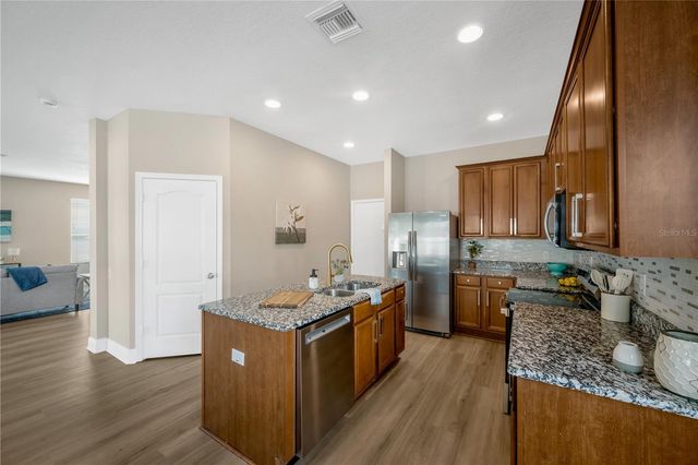 1804 SAMANTHA LANE, Valrico, FL 33594