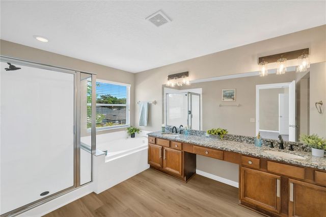 1804 SAMANTHA LANE, Valrico, FL 33594