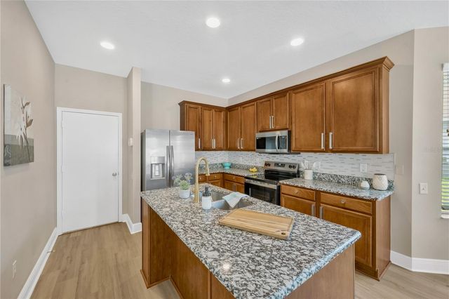 1804 SAMANTHA LANE, Valrico, FL 33594