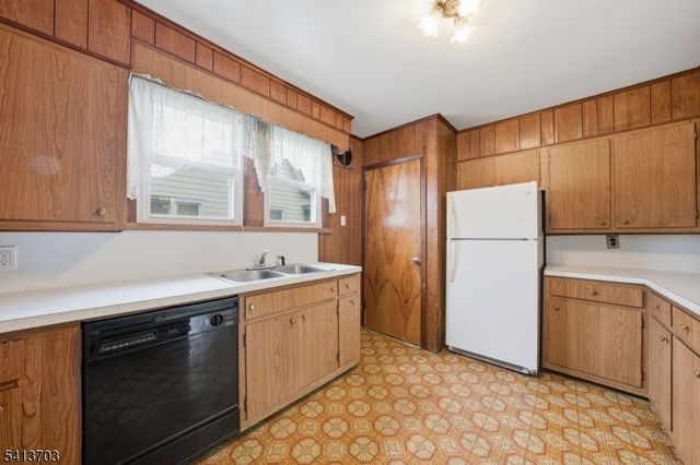 149 Roessler St, Boonton Town, NJ 07005