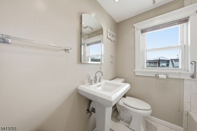 149 Roessler St, Boonton Town, NJ 07005