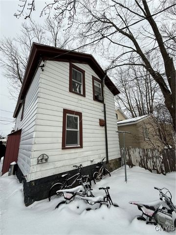 125 West 1st Street, Dewitt, NY 13057